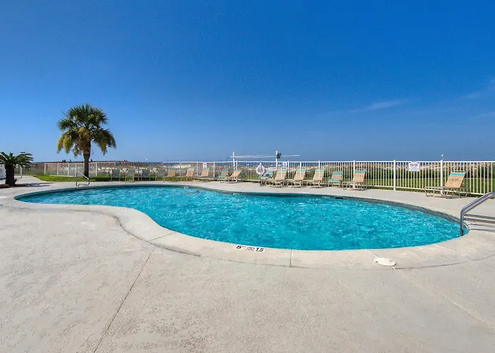 Bright Coastal With Gulf Views Pools Hot Tub & Private Balcony Holiday home