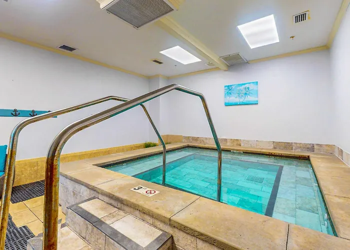 Bright Coastal With Gulf Views Pools Hot Tub & Private Balcony Holiday home