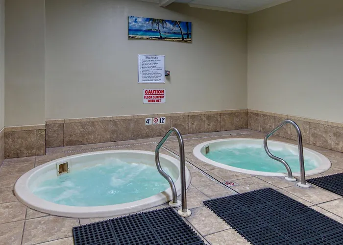 Bright Coastal With Gulf Views Pools Hot Tub & Private Balcony Holiday home
