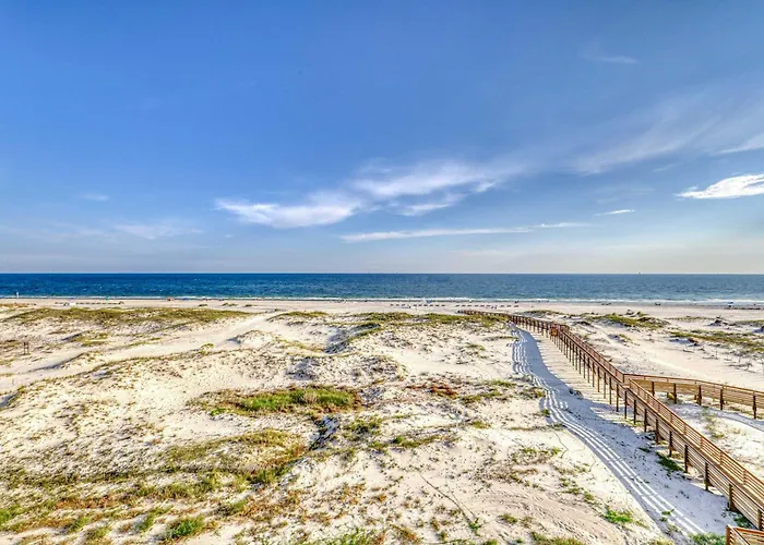 Bright Coastal With Gulf Views Pools Hot Tub & Private Balcony Holiday home Gulf Shores